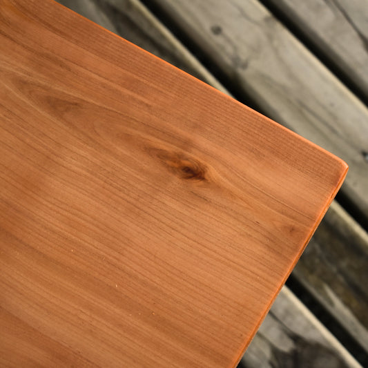 Cubierta de Coihue para Escritorio 120 x 60 cms + Repisa 60 x 20 cms + Kit de Mantenimiento de REGALO