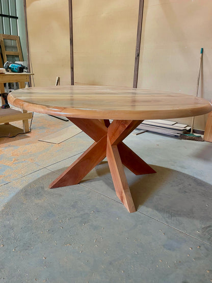 Mesa de Comedor Redonda Madera Noble — Modelo Río Backer