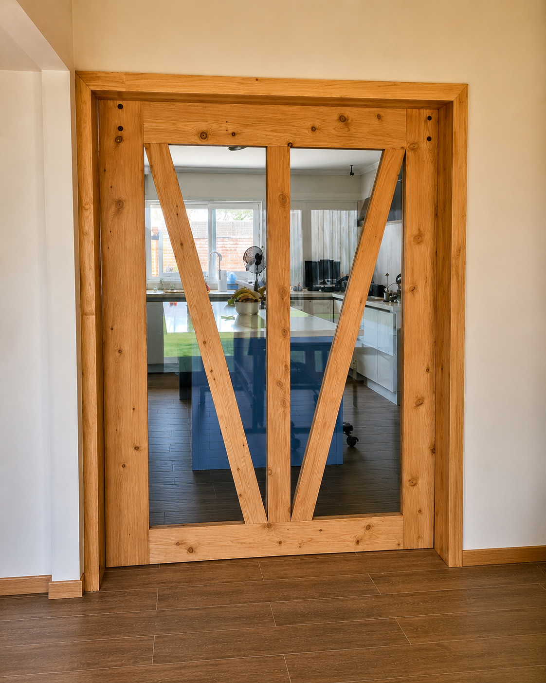 Puerta Interior Madera Maciza con Vidrio — Modelo Valdivia