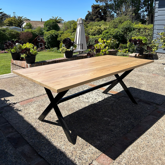 Base X Armable de Fierro Negro